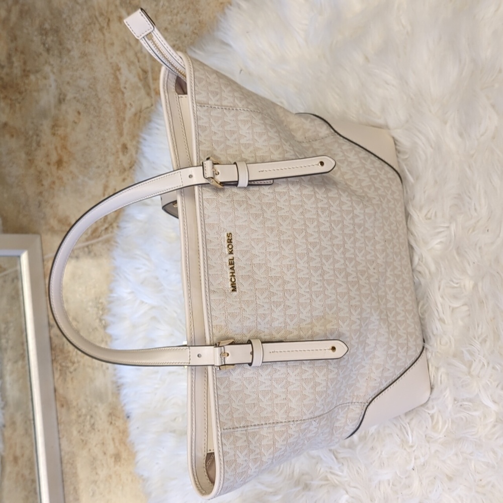 White/tan Michael kors tote bag
